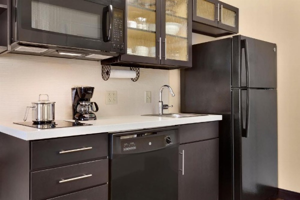 Candlewood Suites VESTAL - BINGHAMTON image 8